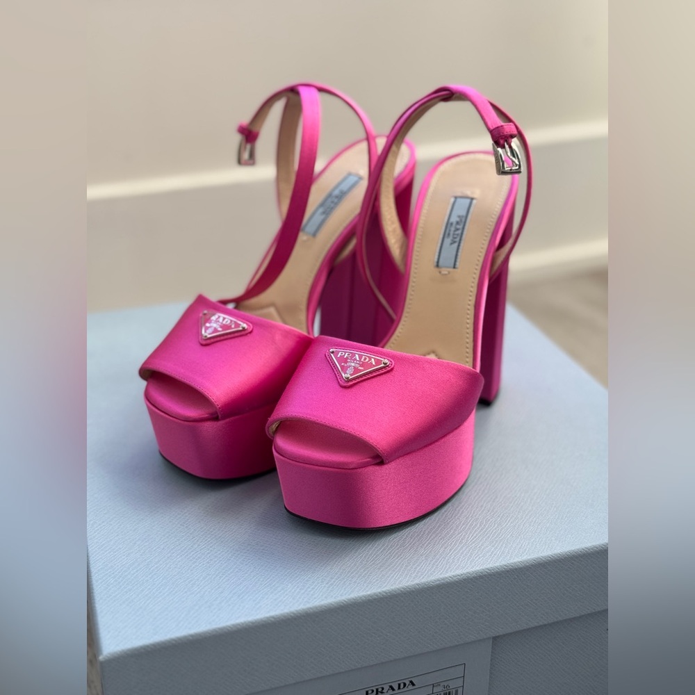 NWT PRADA platform heels